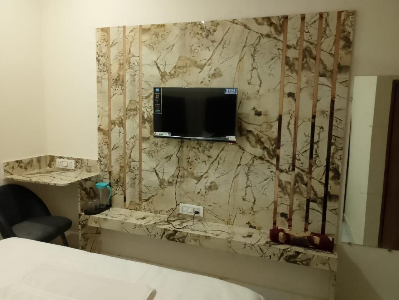 Hotel Lr Delite Inn Mathura Εξωτερικό φωτογραφία